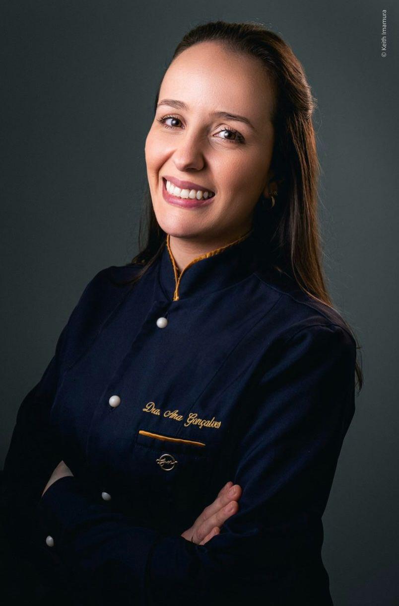 Dra. Ana Carolina, dentista em Londrina PR